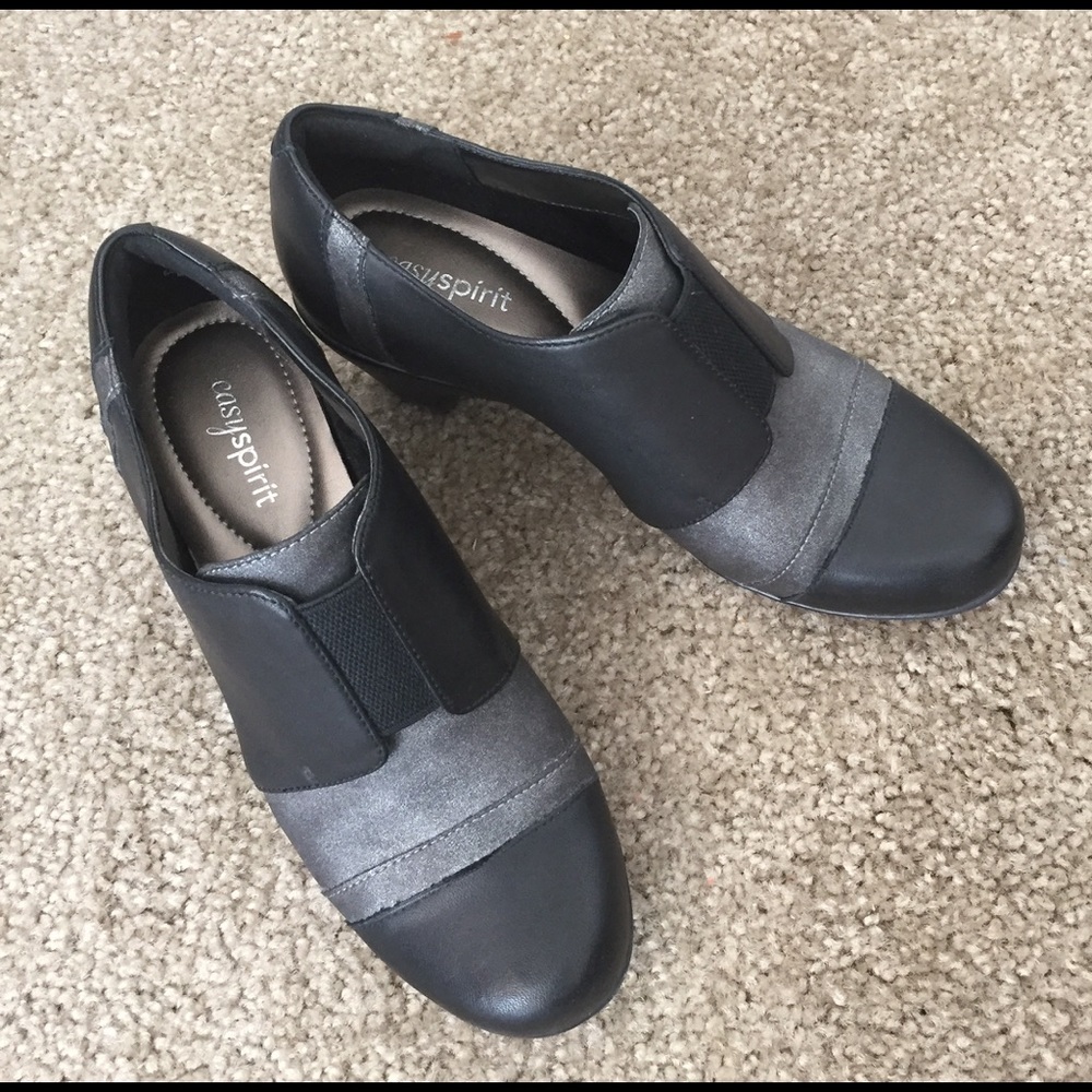 Easy Spirit black/pewter booties